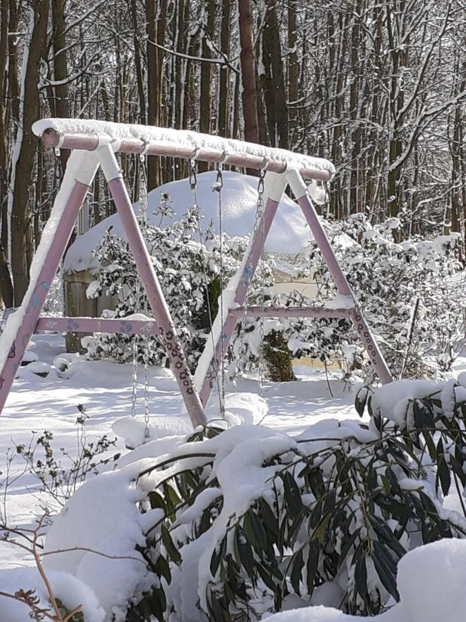Gingerbread Cottage Yurts Dereham Exterior foto